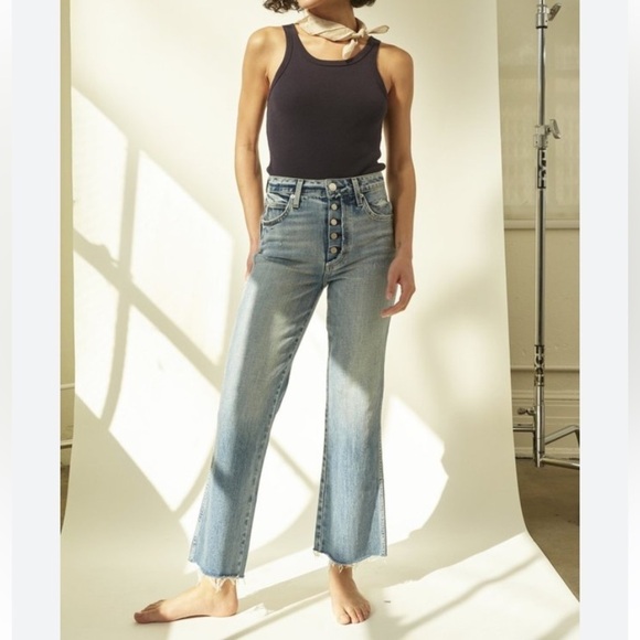 NWT AMO High Rise Kick Crop Jeans in size 30 - Picture 3 of 13